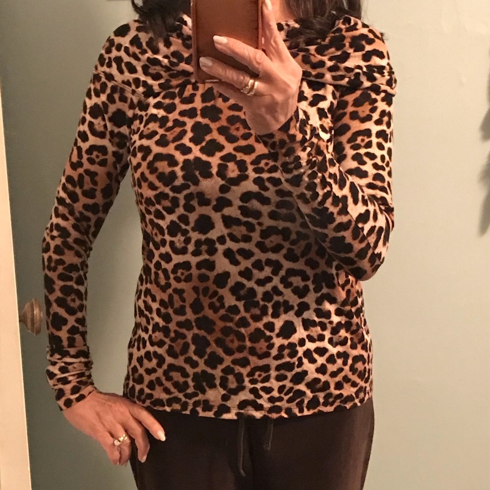 NWT Leopard print off the shoulder long-sleeve shirt